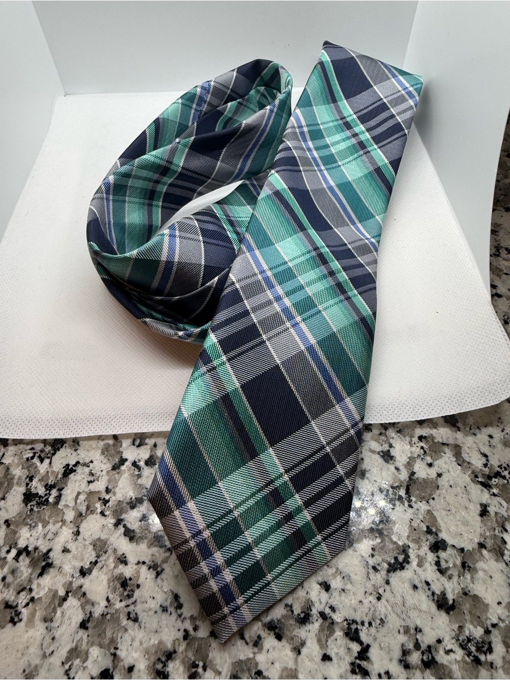 jf j.ferrar Green & Navy Plaid Men's Tie